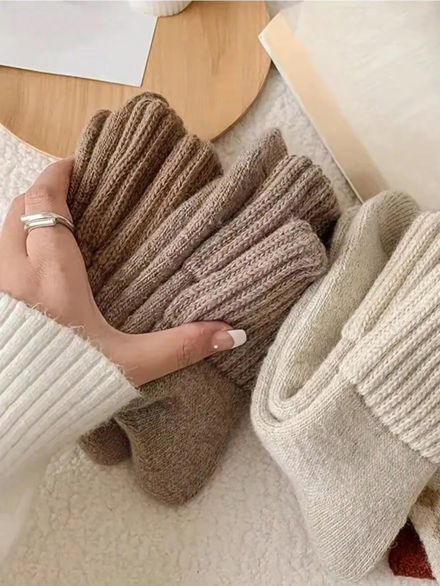 1 Pairs of Women'S Winter Socks, Warm and Thick Knitted Soft Mid-Calf Socks, Plush Socks, Women'S Knitted Socks, Thick and Cozy